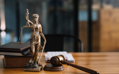 Es obligatorio abogado y procurador en un procedimiento penal