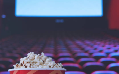 ¿Es legal prohibir meter comida en el cine en España? derechos del consumidor y cómo reclamar